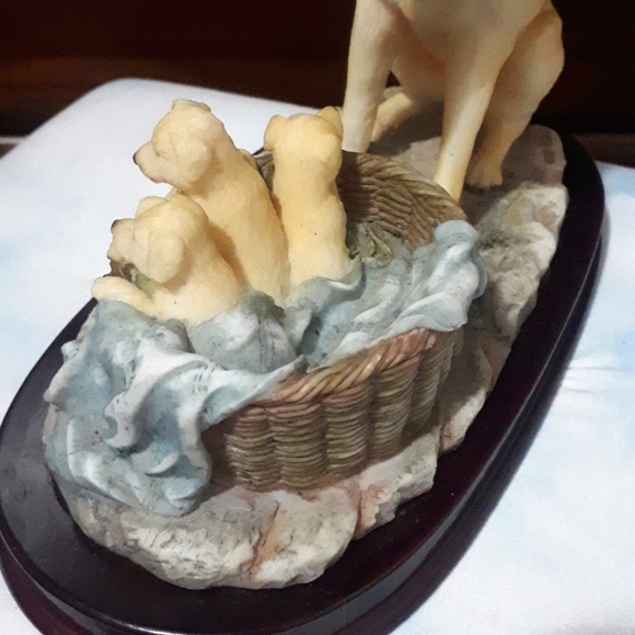 Ruby's Collection - Golden Lab with 3 Puppies - Picture 6 of 14